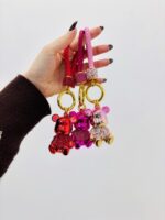 Porte-clés ours brillant – Détail fun et éclat glamour – Image 9