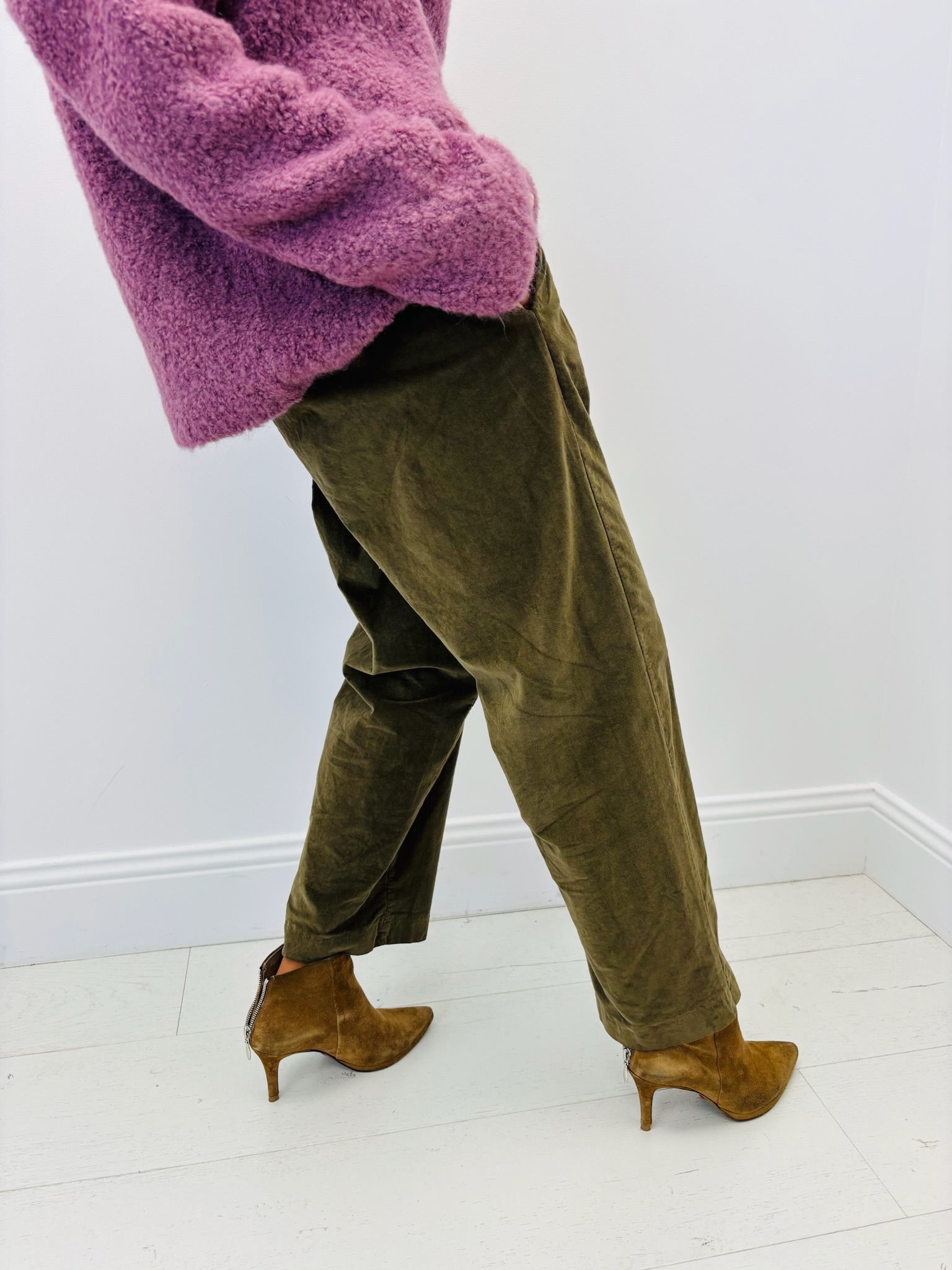 BDEBFA98-596D-4E05-9E7C-D493DA2DA22C Pantalon Coton – Coupe Carotte – Image 3