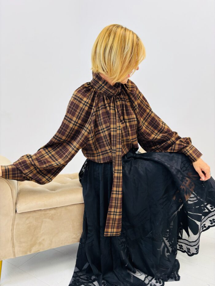 Chemise à Carreaux avec Lavallière – 100 % rayonne – Image 1