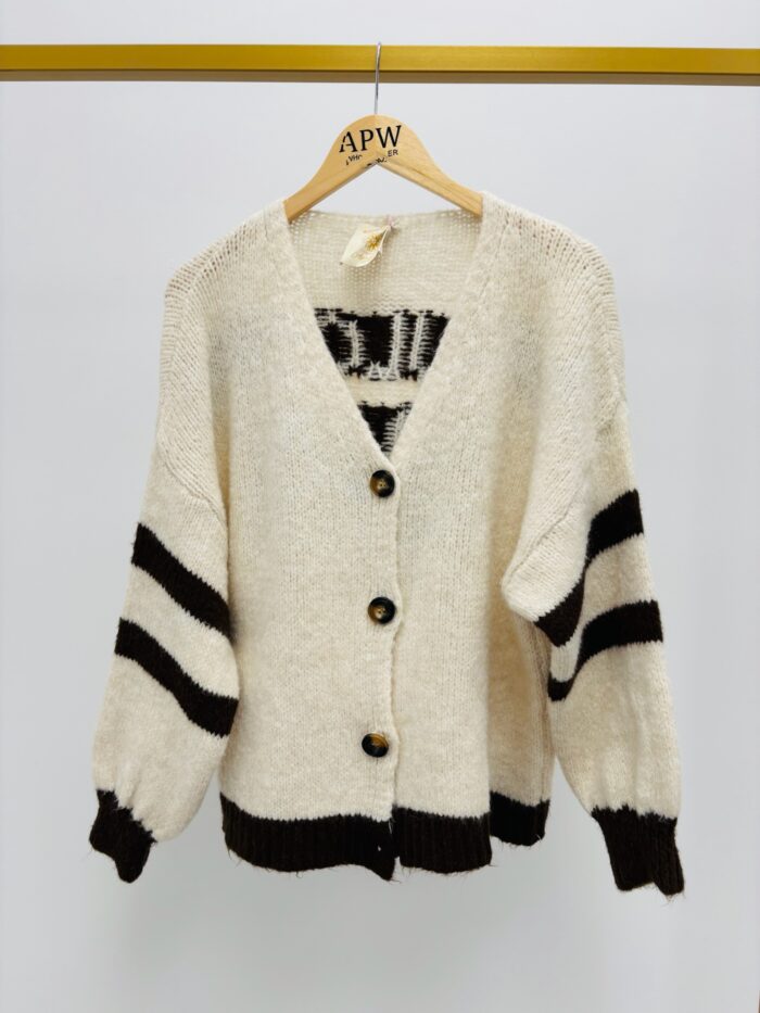 Gilet “SOULCLUB 89” – Maille douce à rayures – Image 4