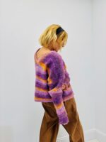 Pull Moelleux à Rayures – Couleurs et douceur d’hiver – Image 4