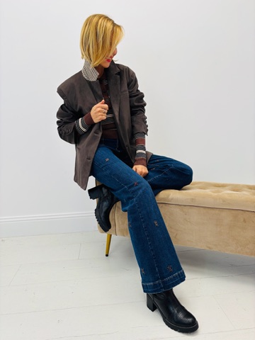 C9674A22-3E07-4682-928D-EF05F5E46BD1_4_5005_c Blazer Suédine – Image 4