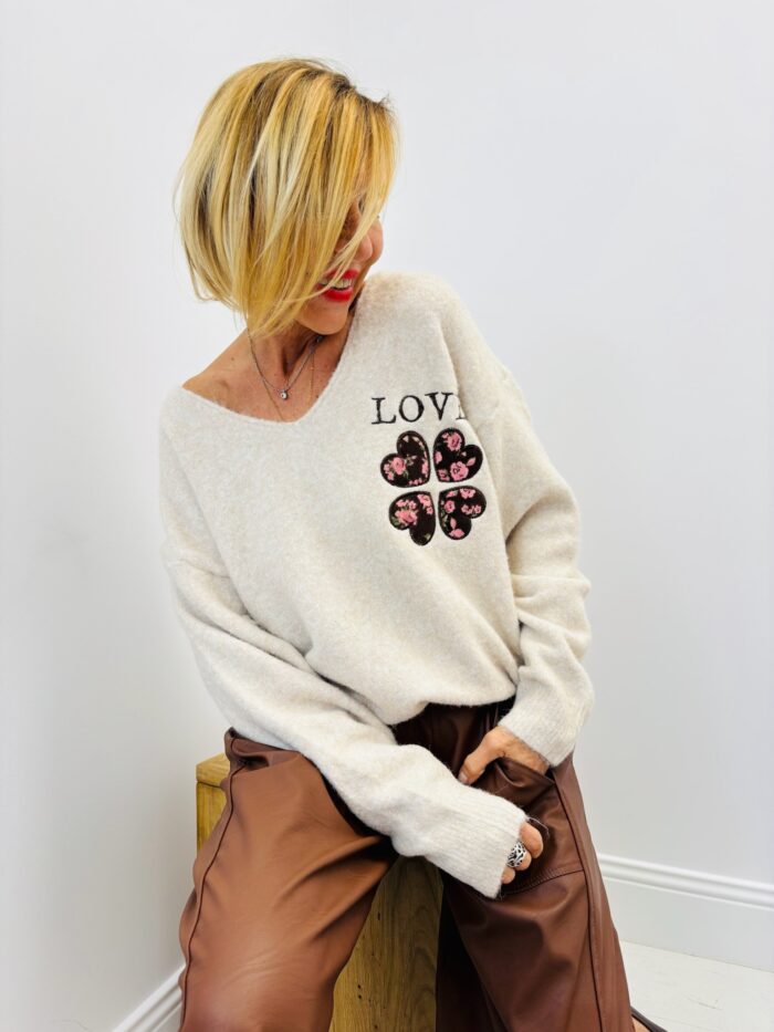 Pull LOVE Doux et Romantique – Image 8