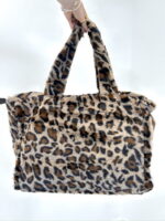Sac en Fausse Fourrure motif léopard – Douceur et tendance sauvage – Image 4