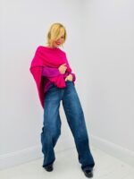 Poncho doux asymétrique – Style italien en maille viscose Marque Valentyne