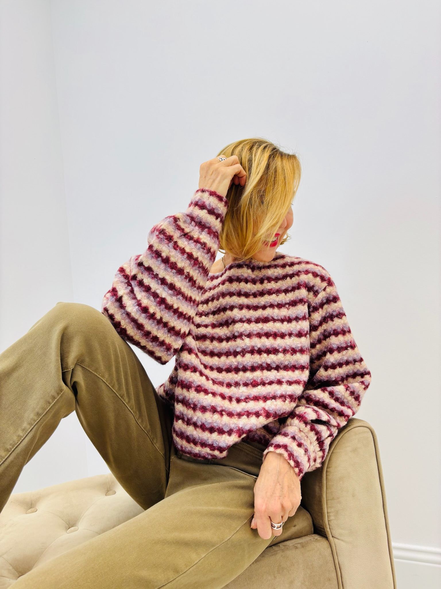 E3210FC8-70EB-499D-8152-EDCCAD3F33E1 Pull Rayé effet mohair – Style rétro & douceur absolue – Image 5