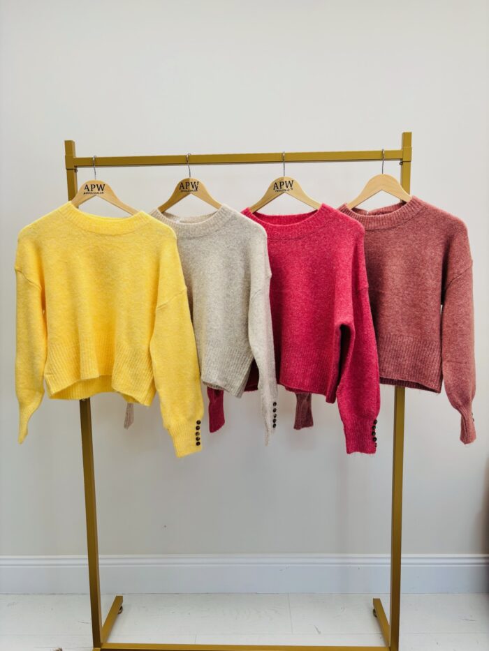 Pull Doux à boutons – Image 2