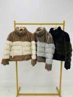 Veste fausse fourrure bicolore – Marque : JOEY & JOEY – Image 2