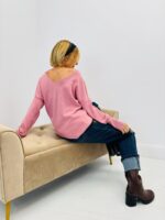 Pull Col V doux et raffiné – Finition boutonnée aux manches – Image 3