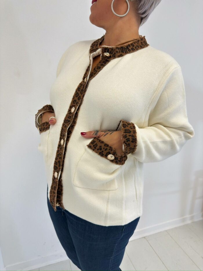 Gilet grande taille details imprimés – Image 3