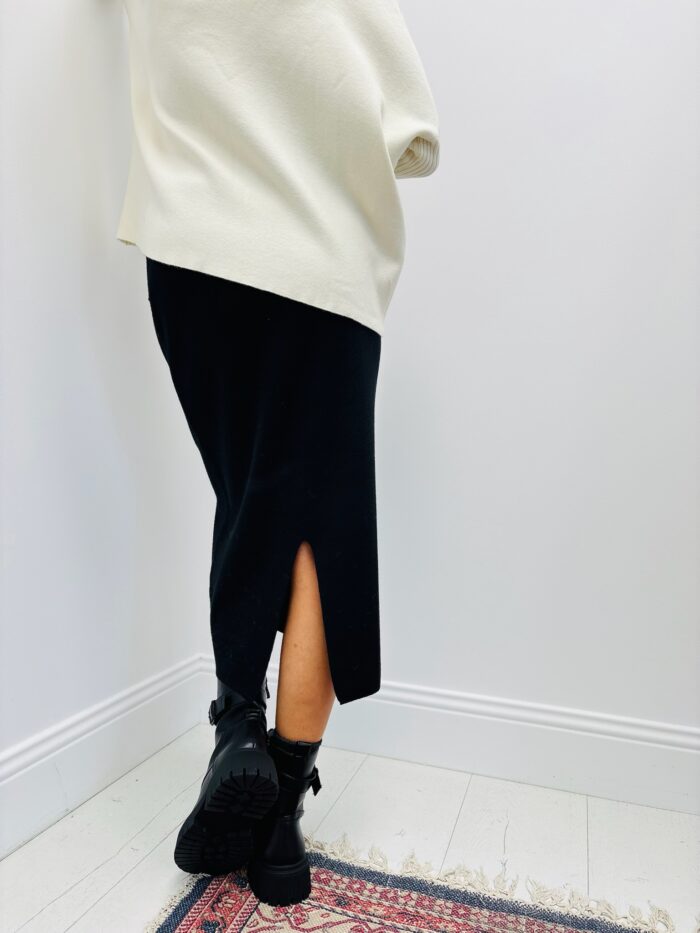 Jupe maille boutonnée – Marque VALENTYNE (Exclusivité) 🖤 – Image 2