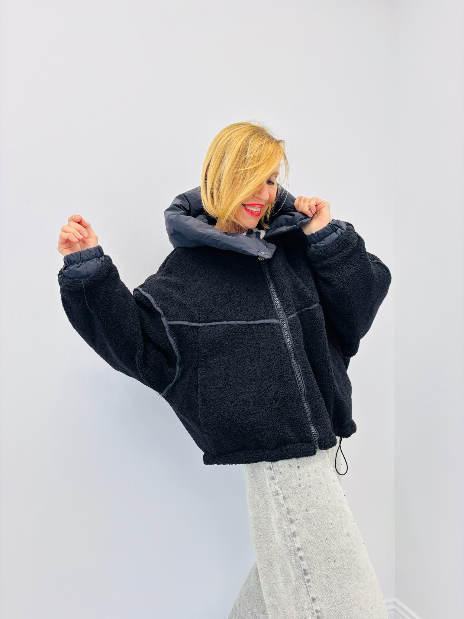 F6BBED6F-63F7-4F9D-AC10-B275861CF5C4 Doudoune Moumoute avec Capuche Amovible – Confort Cocoon & Style Street – Image 1