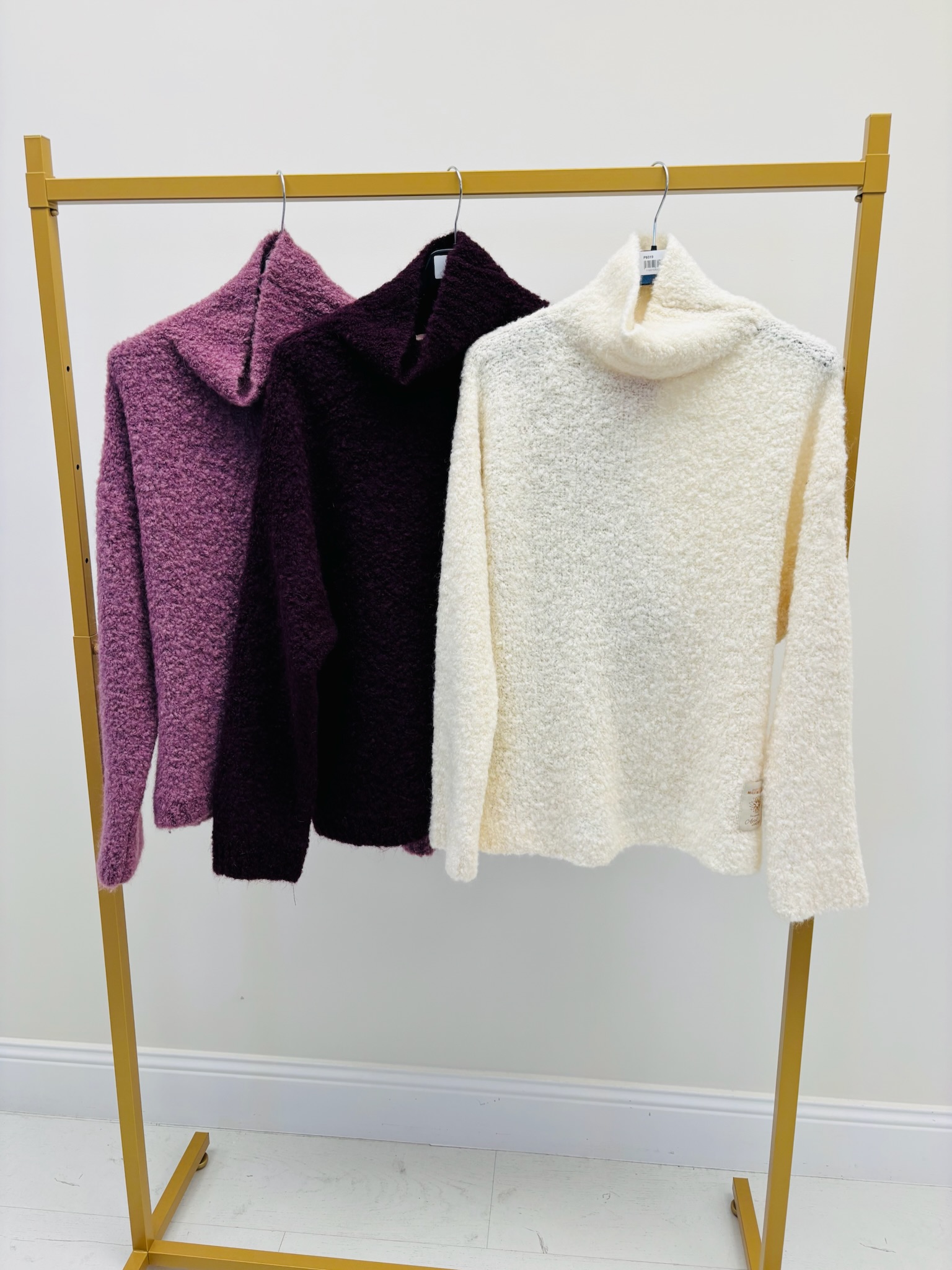 FA66D8CB-D2AD-49BE-9B04-A70494B11459 Pull Col montant – Kid mohair & laine – Image 3