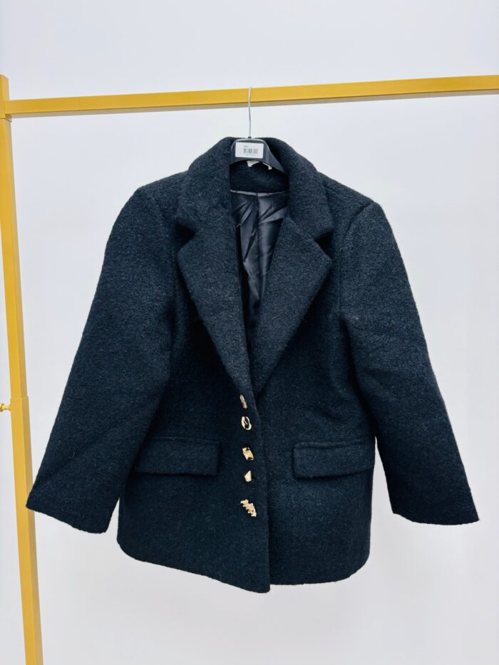 Manteau Structuré à boutons dorés – Image 2