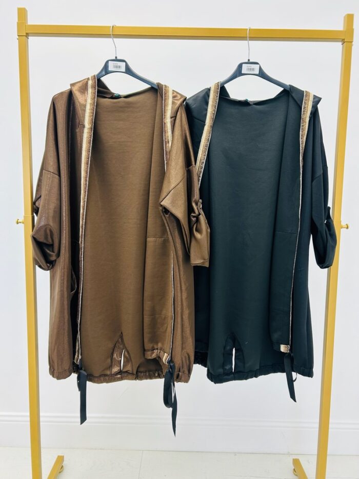 Veste coupe-vent à capuche – Made in Italy – Image 2