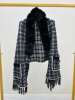Poncho à Carreaux avec col fourrure – Image 2