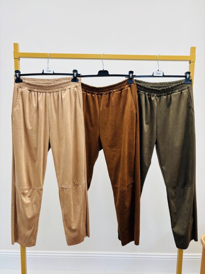 Pantalon en Suédine – Made in Italy – Image 2