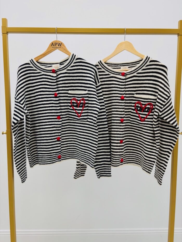 Gilet Rayé à motif cœur – Image 2