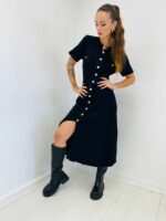 Robe Structurée à boutons dorés