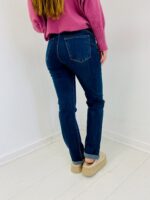 Jean Slim taille Haute avec broderies florales et ceinture tissée – Image 3