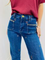 Jean Coupe Large avec détails brodés – Image 2