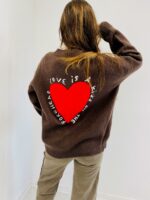 Gilet en Maille avec motif cœur et inscription – Image 4