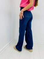 Jean Coupe Large avec détails – Image 2