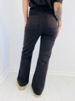 Jean Taille Haute Wide Flare brodé – Image 9